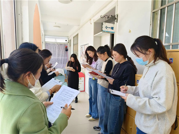 聚焦体能 科学衔接——盱眙县淮河镇中心幼儿园开展幼小衔接户外体能锻炼观摩交流活动