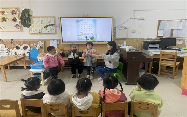 “清”风徐来 春和景“明”——盱眙开发区中心幼儿园开展清明节系列活动
