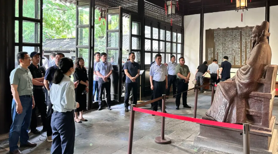 仪征市青山镇：奋进新征程 清风伴我行
