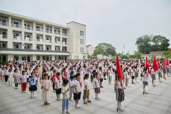 初探小学 “幼”见成长——盱眙县实验小学开展幼小衔接活动