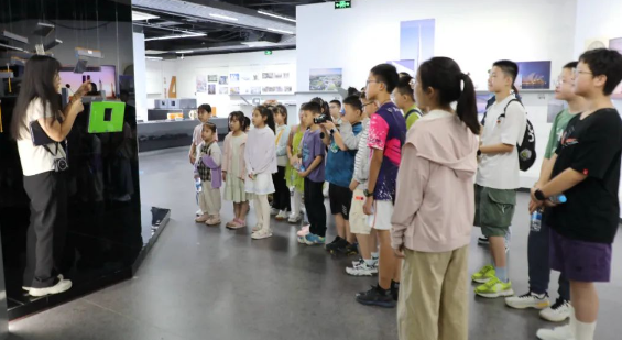 仪征市真州镇天宁社区：穿越土木时空 揭秘建筑之美
