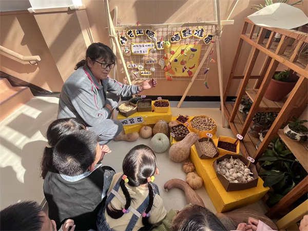 五老进校园 欢度重阳节——盱眙县旧铺镇中心幼儿园重阳节主题活动