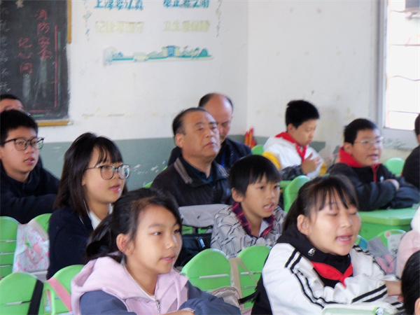 教学视导促提升 向阳而行启新程——盱眙县教体局对维桥小学教育教学工作开展视导