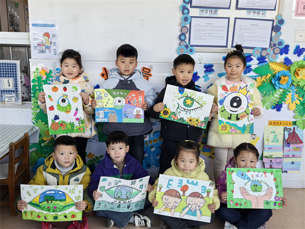 盱眙县马坝镇中心幼儿园开展“爱护眼睛，预防近视”近视防控宣传教育月活动