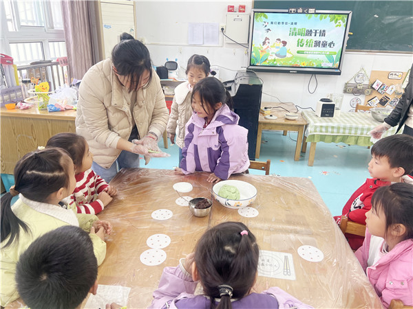 清明融于情，传统润童心——盱眙县官滩镇中心幼儿园开展清明节主题活动