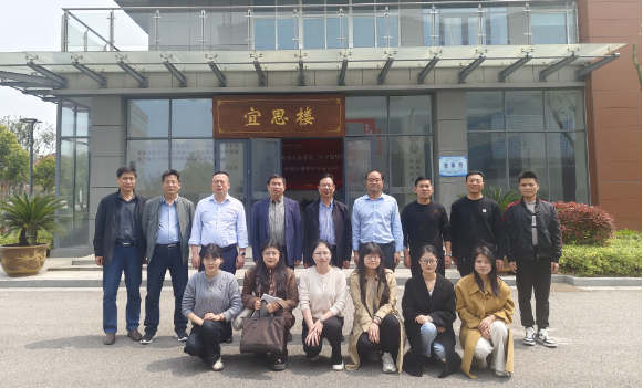 东海县第二中学莅临扬州公道中学开展考察交流