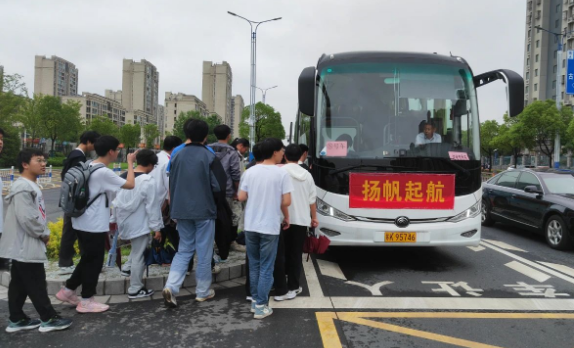 仪征市交通运输局：圆满完成高考学生运输保障工作