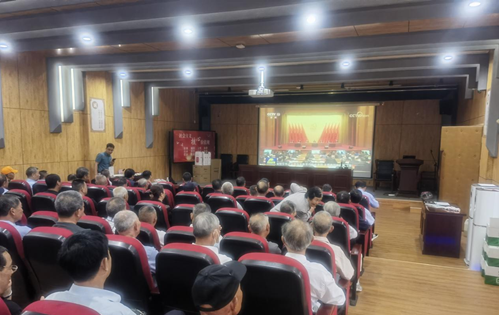 牧龙社区：传承红色基因 牢记初心使命