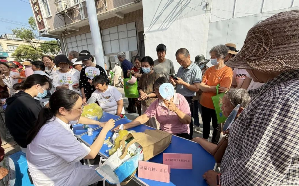仪征市真州镇：网格搭桥梁，爱意沁人心
