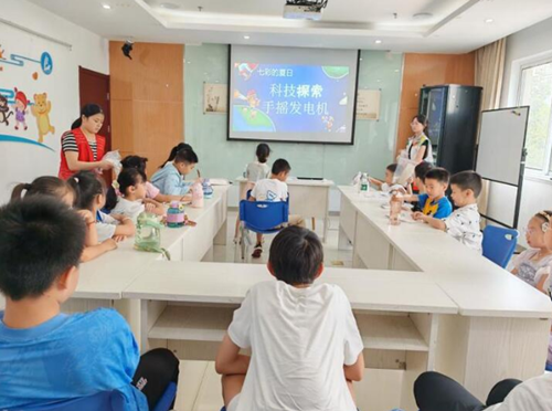 江宁禄口街道开展科技手工制作活动