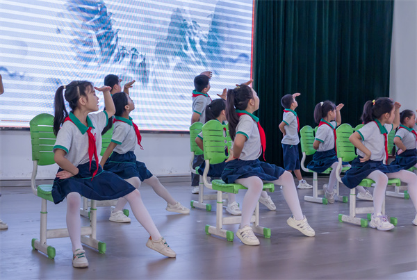 盱眙县维桥中心小学开展庆祝第41个教师节活动