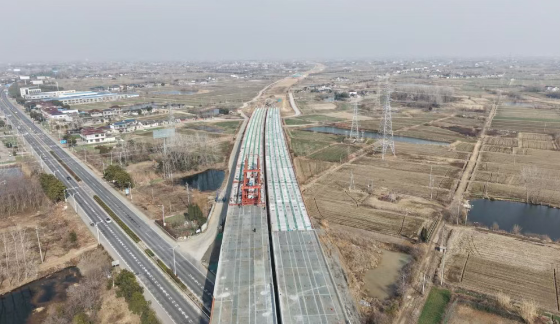 宁盐高速仪征段桥梁主体施工全部完成