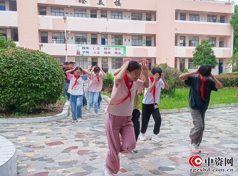 勿忘国耻警钟长鸣 疏散演练筑牢防线 ——盱眙县穆店镇中心小学开展“九