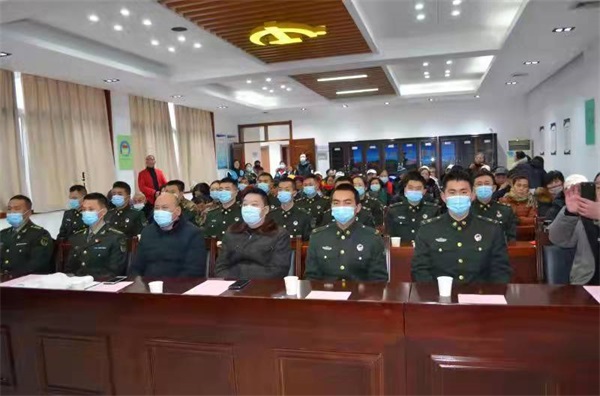 迎新春,淮安市富强社区干群心里想着“最可爱的人”